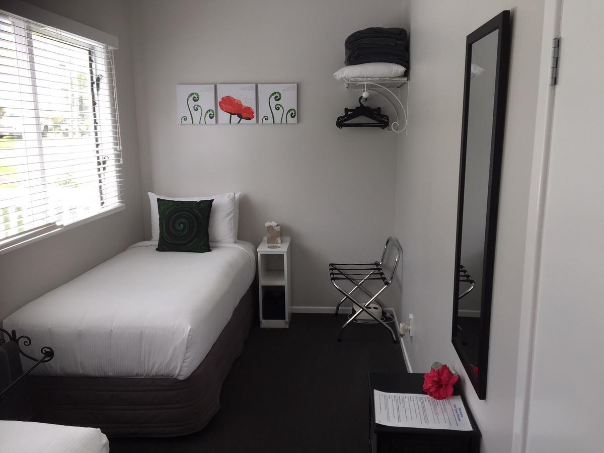 Hotel Kiwi House Waiheke Oneroa Esterno foto